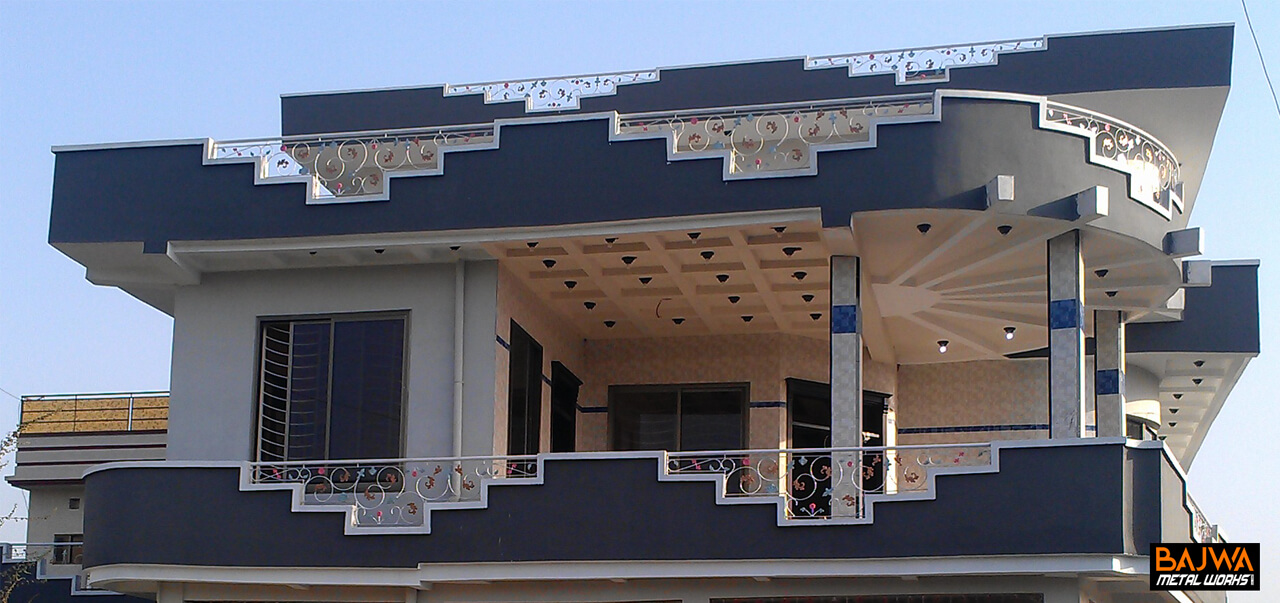 Roof steel stepped railing grill